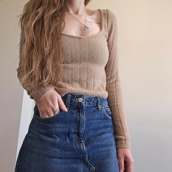 Aritzia Sweaters - Aritzia Wilfred Free Hush Knit Jumper